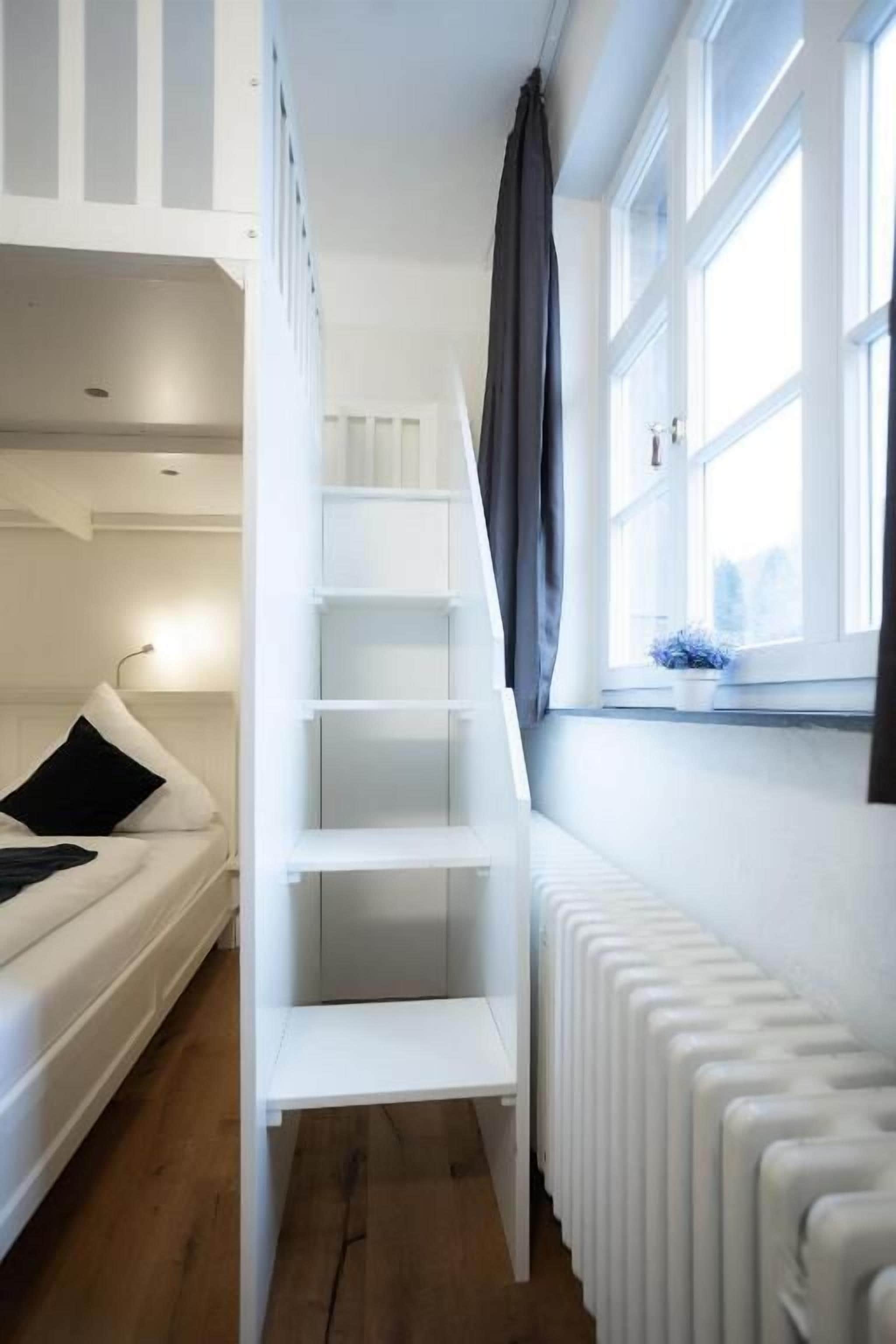 Familienzimmer | Allergikerbettwaren, kostenloses WLAN, Bettwäsche