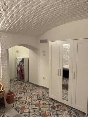 Interior - Innovation and design on Milan's Naviglio canal (Milano)