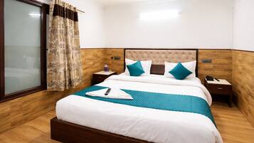 Deluxe tweepersoonskamer, balkon, uitzicht op de stad