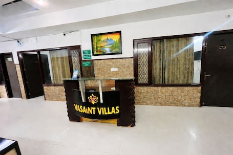 Reception. Roomshala Vasant Villas- ILBS Hospital