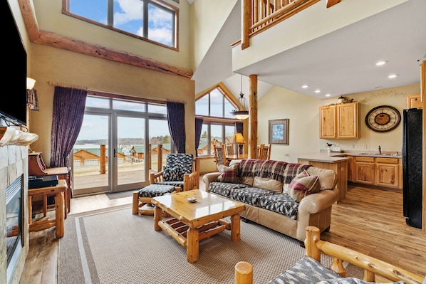 Unclassified image, 1 of 50, button - Big Sandy Lodge and Resort Lakefront Lodge - spacious-luxurious (McGregor)