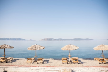 Exterior. Ktima Develekou