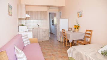 Classic Apartment, Balcony, Sea View | Living area