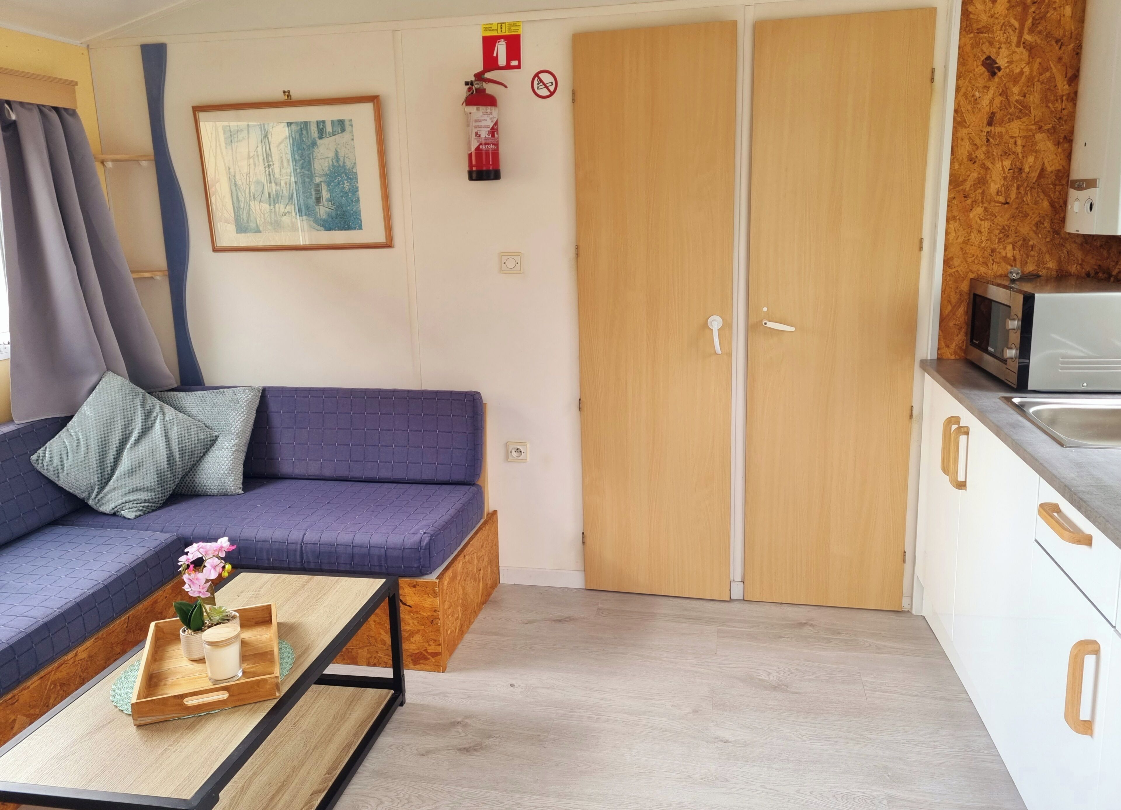 Klassieke stacaravan, 2 slaapkamers | Interieur