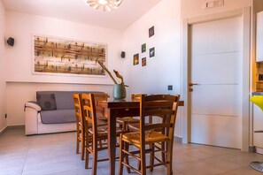 Dining - Frontemare loft in Sant'Elia among the coves (Santa Flavia)