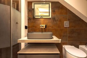 Bathroom - Frontemare loft in Sant'Elia among the coves (Santa Flavia)