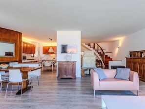 TV - Manuela by Interhome (Brenzone)