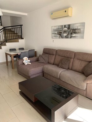 Living area - Kings Beach Townhouse (Paphos)
