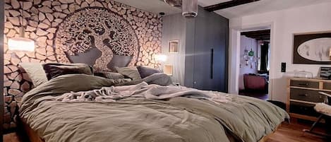 1 bedroom, free WiFi, bed sheets