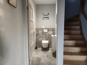 Uklassifisert bilde, 4 av 16, knapp