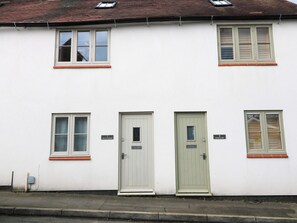 Exterior detail - Jolly Cottage (Derby)