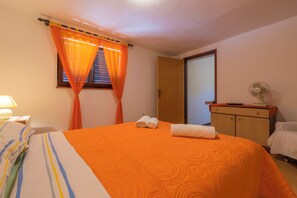 1 quarto, roupa de cama