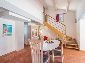 Dining - Miramar by Interhome (La Londe Les Maures)