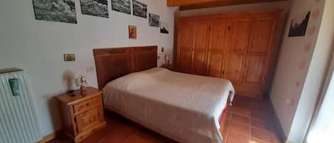 Appartement Supérieur, vue cour intérieure