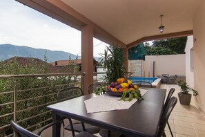 House - Holiday Home Vele With Pool (Vrgorac)