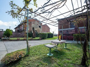 Outdoor dining - Barba Pipin by Interhome (Penango)