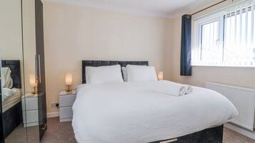 3 bedrooms, WiFi (free), individually decorated, individually furnished