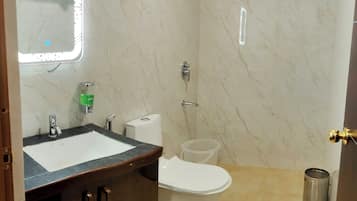 Double Room | Bathroom