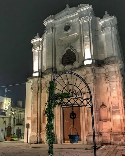 Casa Marosa – In the Heart of the Village