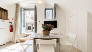 Dining - Casa Marosa – In the Heart of the Village (Monte Sant'Angelo)