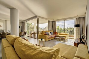 TV - Villa Aitana with jacuzzi - My Rental Homes (Playa De Talamanca)