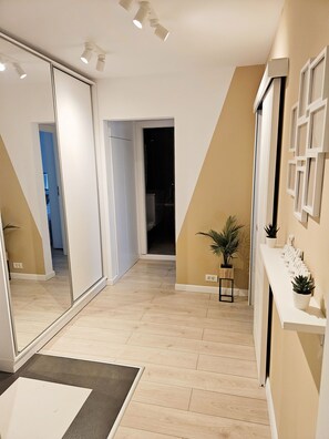 Imagen sin descripción, 3 de 16, botón