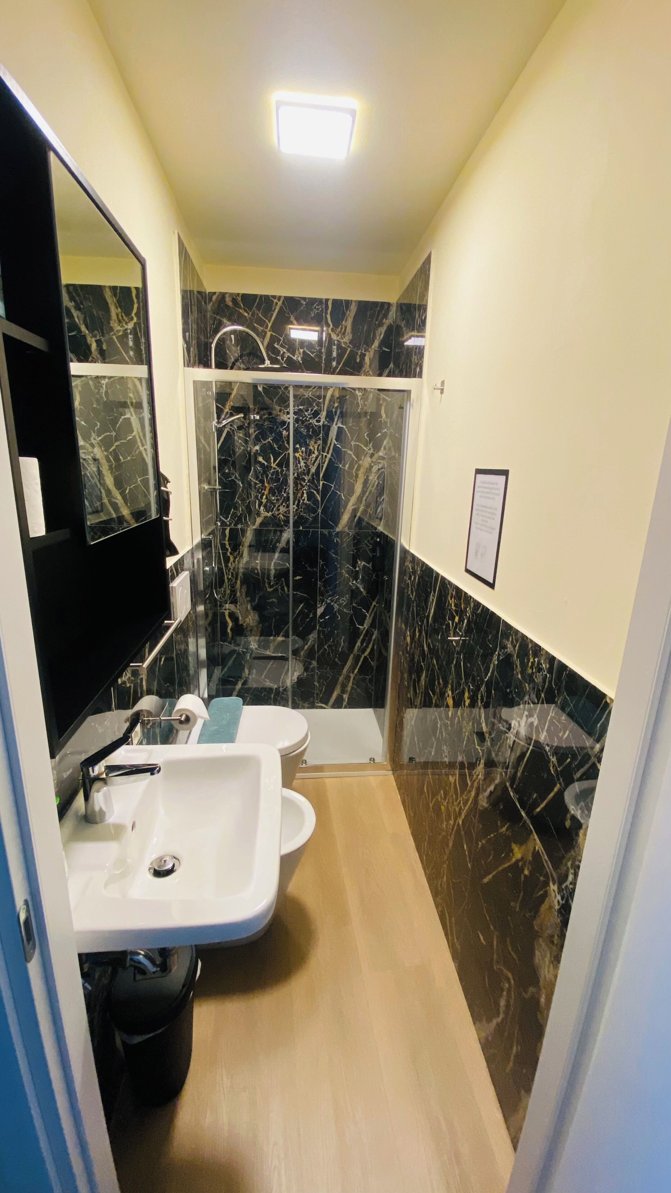 Doppelzimmer | Badezimmer