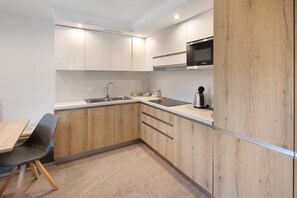 Fridge, microwave, stovetop, dishwasher - Apartment Gg 4 – Central Livigno, Gold Discount Card for Local Services Included (Livigno)