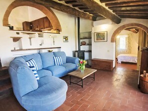 TV - Fiore di Mandorlo by Interhome (Castellina in Chianti)