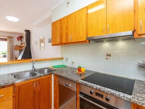 Fridge, microwave, oven, dishwasher - Raco Mas Estel by Interhome (L'Escala)