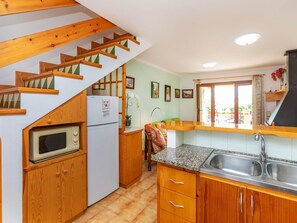 Fridge, microwave, oven, dishwasher - Raco Mas Estel by Interhome (L'Escala)