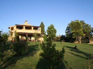 Exterior - Haus mit Gartenblick by Interhome (Sorano)
