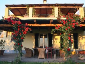 Outdoor dining - Haus in Manciano mit Terrasse, Garten und Grill by Interhome (Sorano)