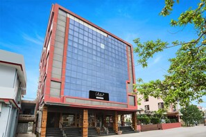 House | Exterior - Super Collection O Tikonia (Haldwani)