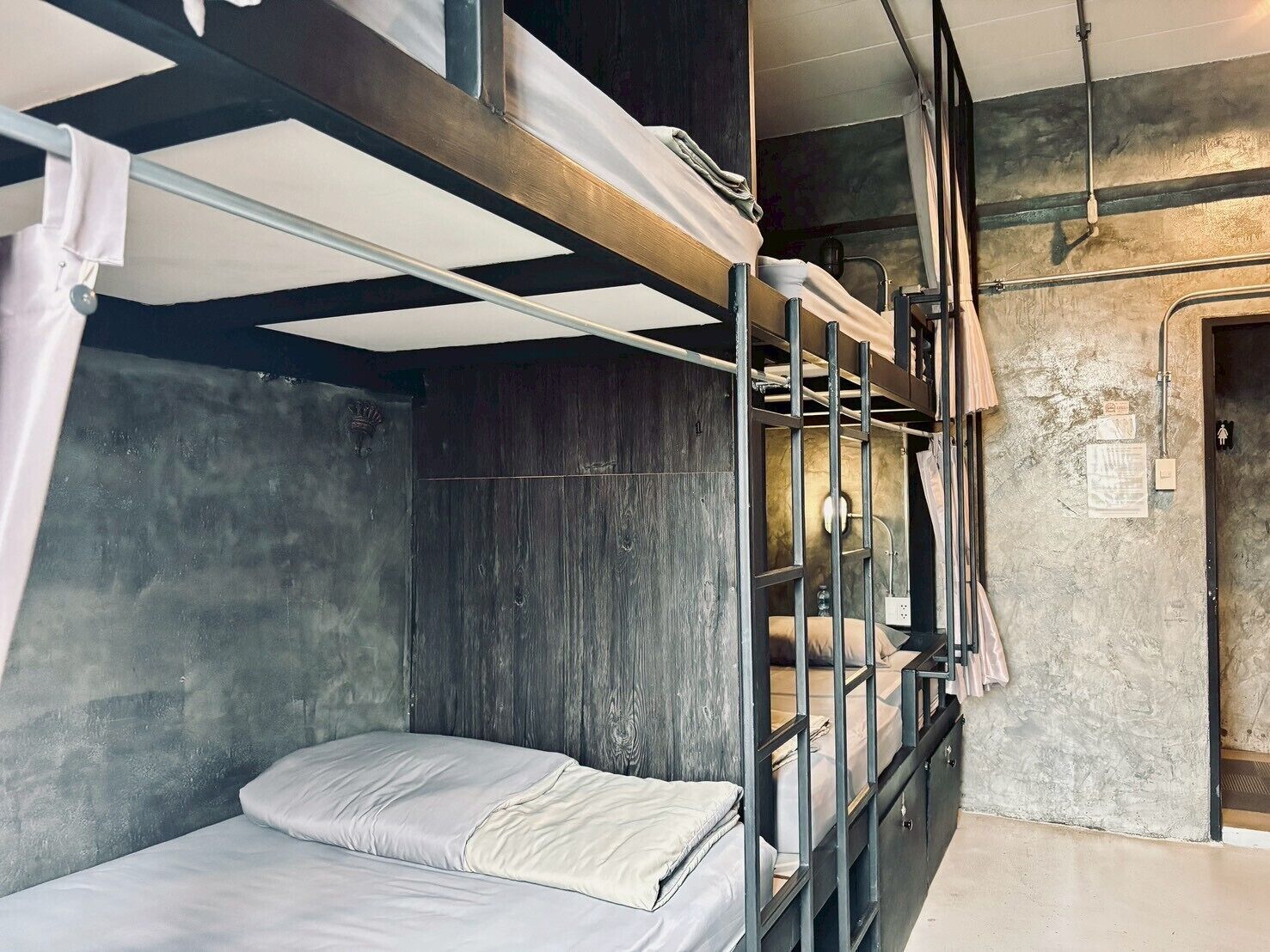 Dormitorio compartido, solo para hombres