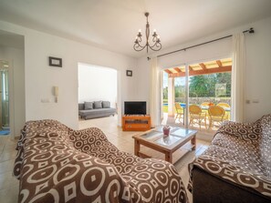 Living area - Son Ganxo II by Interhome (Cala Murada)