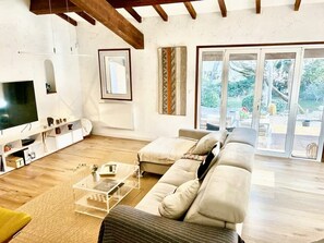 Unclassified image, 3 of 25, button - Charming Provence Villa: Pool, BBQ & A/C · Near Aix & Beaches (Peynier)