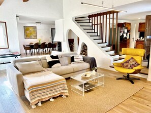 Unclassified image, 5 of 25, button - Charming Provence Villa: Pool, BBQ & A/C · Near Aix & Beaches (Peynier)