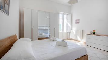 1 habitación, wifi y ropa de cama