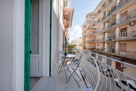 Property grounds. Apartment 'Iris in The City Center' with Wi-Fi and Air Conditioning