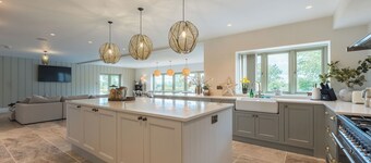 A stunning Edwardian-style country residence offering contemporary luxury in a tranquil village setting. Perfect for large groups, family gatherings, or multi-generational stays