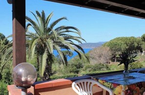 Outdoor dining - Casa Roberta apartment 3 (Capoliveri isola d'Elba)