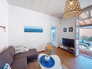 TV - La Belle Héricart by Interhome (Arcachon)