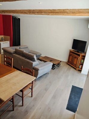 Living area - Country cottage close to the sea (Octeville-l'Avenel)