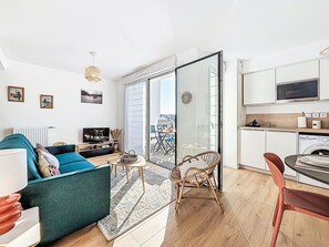 TV - Ar Marine by Interhome (Quiberon)