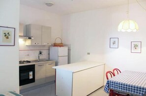 Private kitchen - Casa Roberta apartment 4 (Capoliveri isola d'Elba)