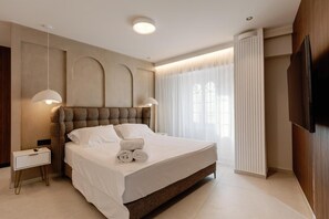 1 dormitorio, tabla de planchar con plancha, wifi y ropa de cama