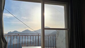 Unclassified image, 5 of 8, button - Milan Home Stay (Kaudia Range)