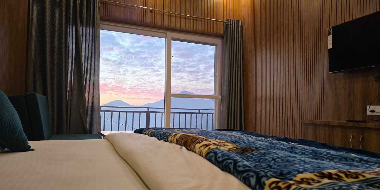 Premium-Zimmer, Balkon, Talblick