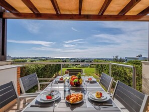 Outdoor dining - Colina View by Interhome (Albufeira)